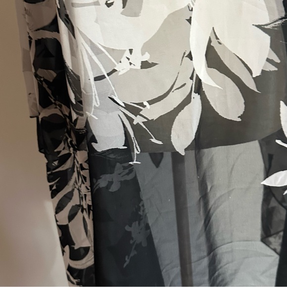 Black / White Floral Print Semi-sheer, Open-front Duster Cardigan Coverup - Picture 7 of 7